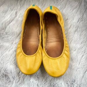 Mustard yellow Tieks